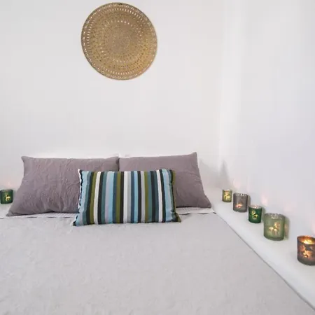 Evilio Santorini Oia
