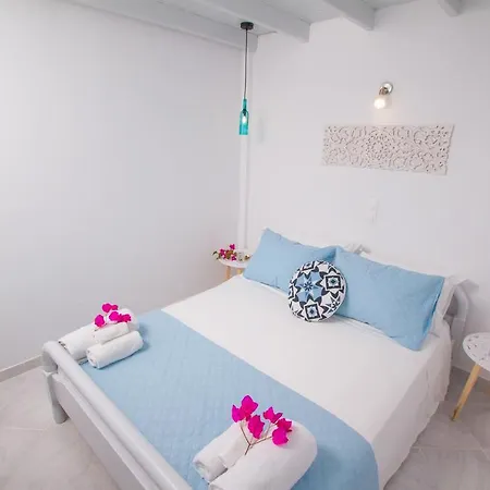 Evilio Houses דירה *