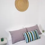 Evilio Houses * אויה